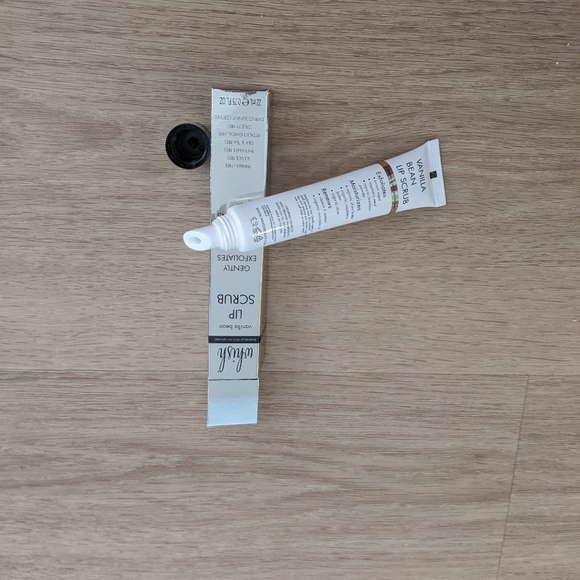 NWT Whish Lip Scrub Vanilla Bean - Picture 5 of 6